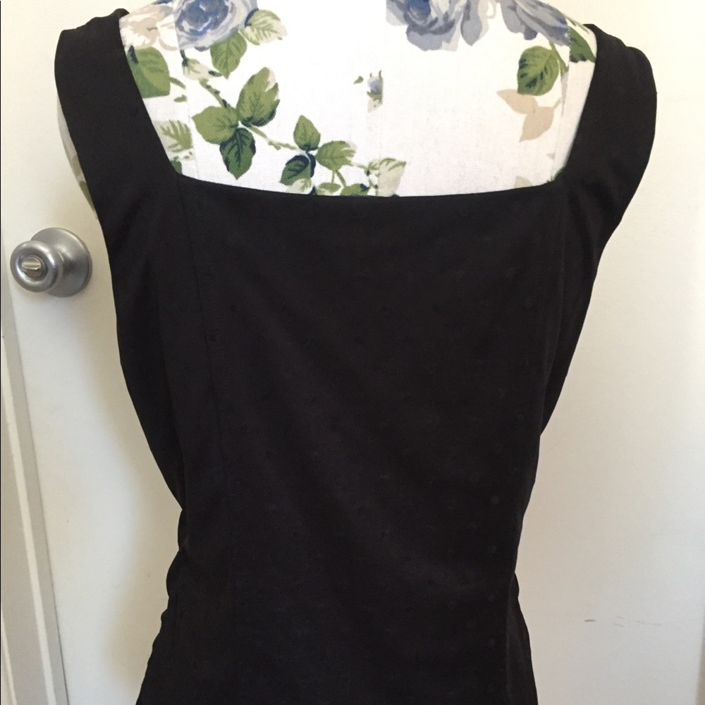 Black polka dot tank top